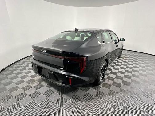 Aurora Black Pearl 2026 Kia K4 GT-Line