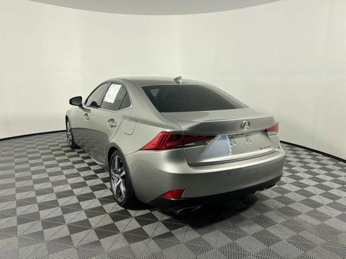 2018 Lexus IS 300 Base