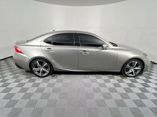 2018 Lexus IS 300 Base