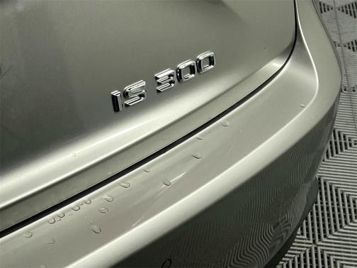 2018 Lexus IS 300 Base