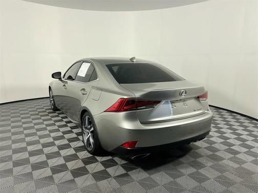 2018 Lexus IS 300 Base