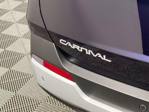 2026 Kia Carnival LX