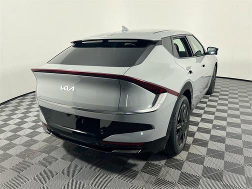 2025 Kia EV6 Wind