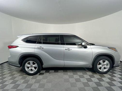 2021 Toyota Highlander L