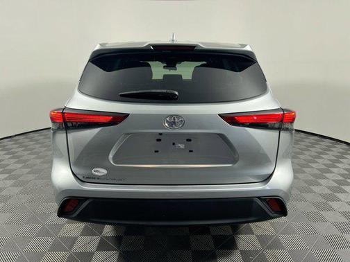 2021 Toyota Highlander L