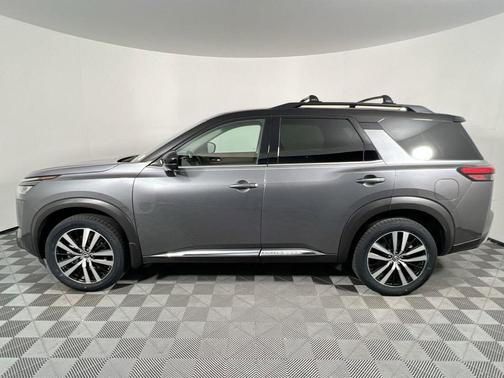 2024 Nissan Pathfinder Platinum FWD
