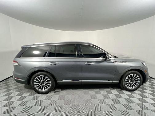 ASHER GRAY MET CC 2024 Lincoln Aviator Reserve