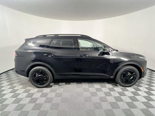 Fusion Black 2026 Kia Sportage X-Line