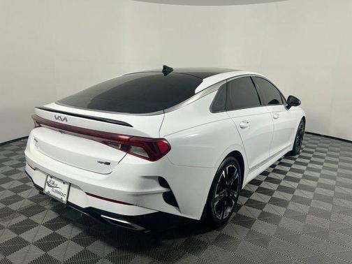 2022 Kia K5 GT-Line