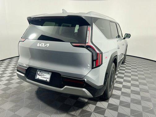 2026 Kia EV9 Land