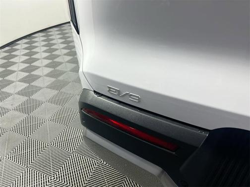 2026 Kia EV9 Light Short Range