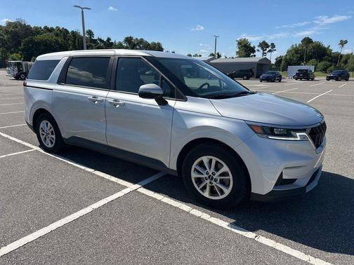 Silky Silver 2023 Kia Carnival LX