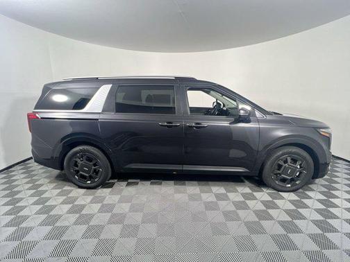 2025 Kia Carnival EX