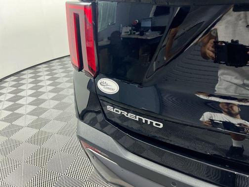 2025 Kia Sorento SX