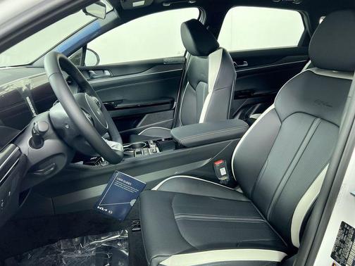 Snow White Pearl 2026 Kia K5 GT-Line FWD