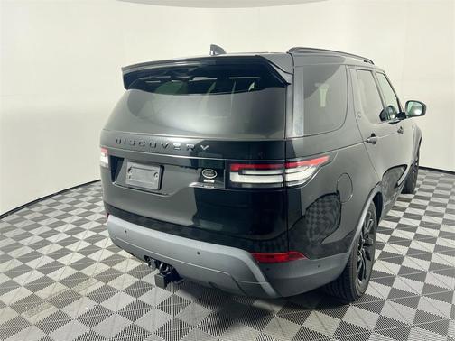 2020 Land Rover Discovery SE