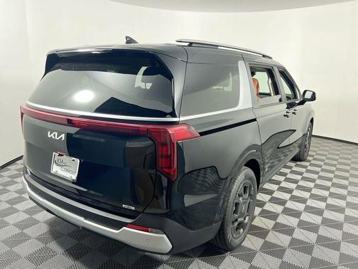 Aurora Black Pearl 2026 Kia Carnival Hybrid EX