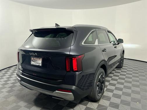 2025 Kia Sorento S