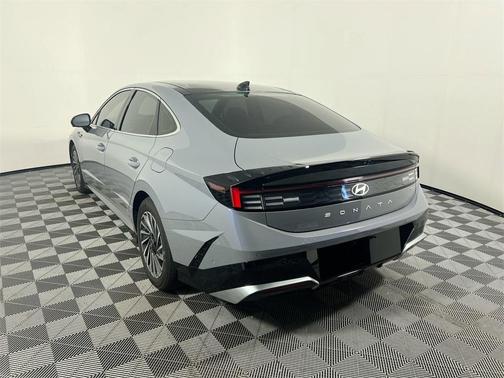 2024 Hyundai SONATA Hybrid Limited