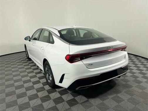 2022 Kia K5 LXS