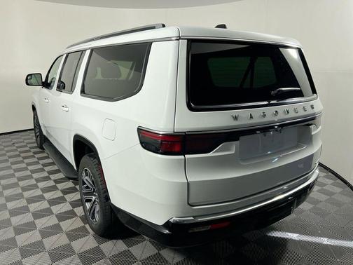 2024 Jeep Wagoneer L Series II 4x4