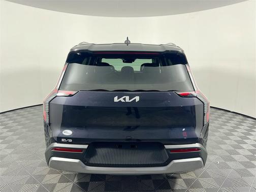 2026 Kia EV9 Wind