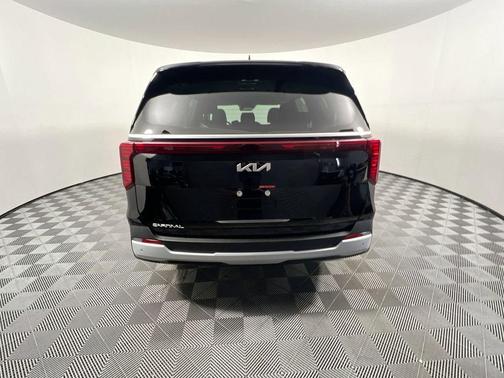 Aurora Black Pearl 2026 Kia Carnival Hybrid LXS