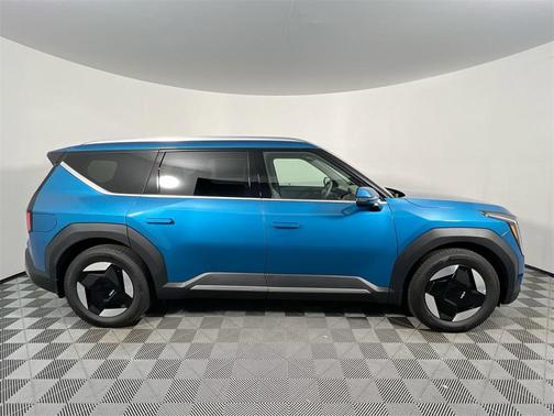 2026 Kia EV9 Wind