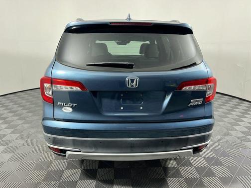 Blue 2019 Honda Pilot Touring 8-Passenger