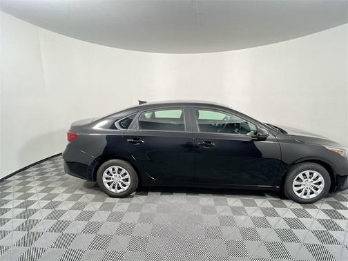 2024 Kia Forte LX