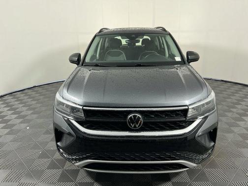 Platinum Gray Metallic 2024 Volkswagen Taos 1.5T S