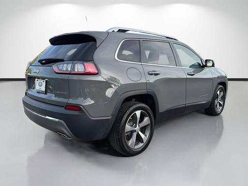 Sting-Gray Clearcoat 2020 Jeep Cherokee Limited