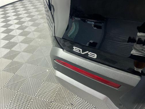 Ebony Black 2026 Kia EV9 Light Short Range