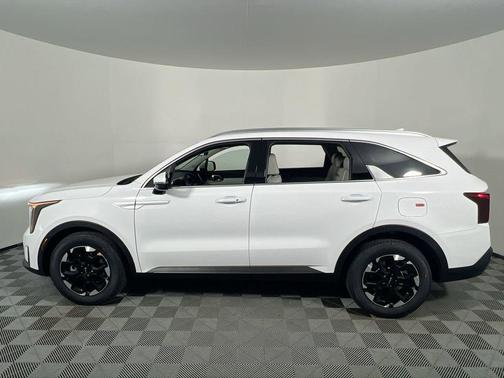 Glacial White 2026 Kia Sorento S