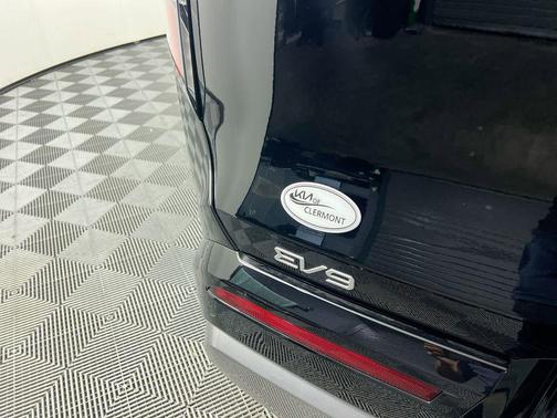 2026 Kia EV9 Light Short Range