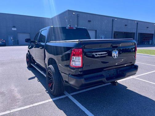 Diamond Black Crystal Pearlcoat 2022 RAM 1500 HFE