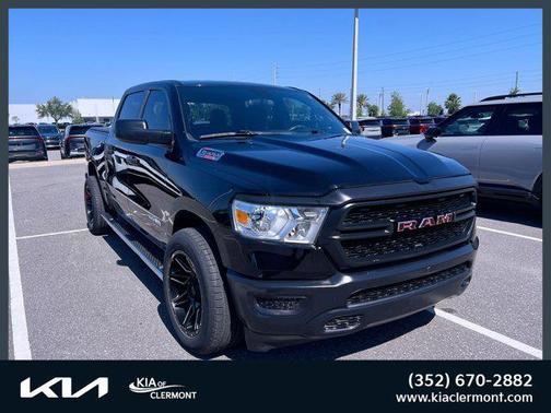 Diamond Black Crystal Pearlcoat 2022 RAM 1500 HFE