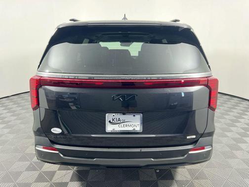 2026 Kia Carnival SX