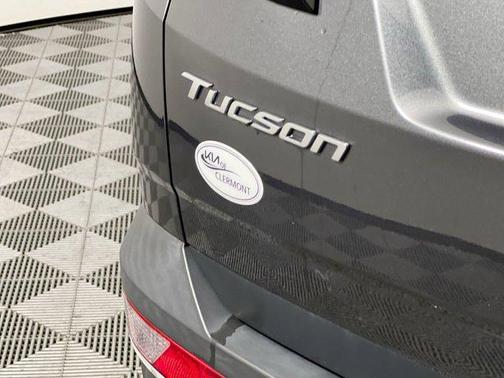 2023 Hyundai TUCSON SE
