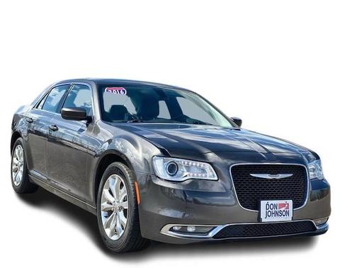 Photo 1 of 23 of 2016 Chrysler 300 Limited