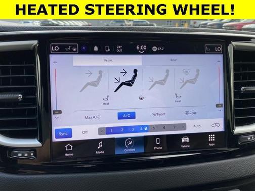 2023 Chrysler Pacifica Touring-L