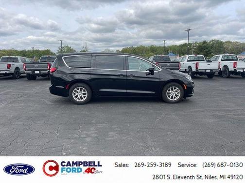 Diamond Black 2024 Chrysler Pacifica Touring-L