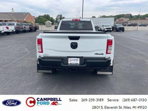 Bright White Clearcoat 2024 RAM 3500 Tradesman