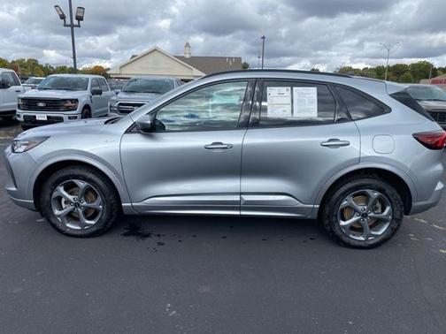 2023 Ford Escape ST-Line Select