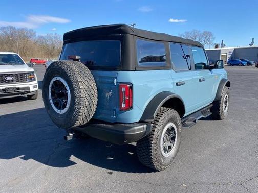 2022 Ford Bronco Badlands