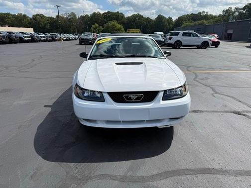 2001 Ford Mustang Base