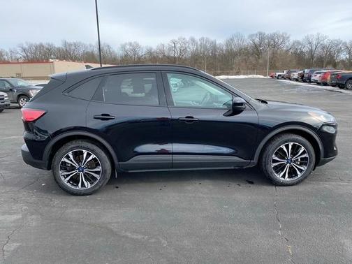 2021 Ford Escape SE