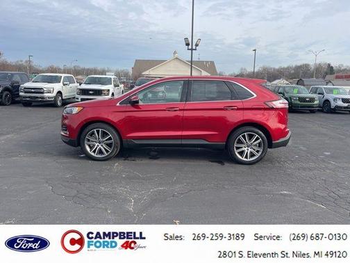 2022 Ford Edge Titanium