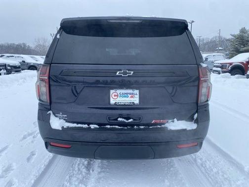 2023 Chevrolet Suburban RST