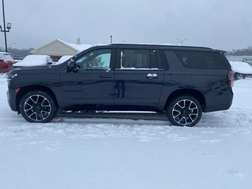 2023 Chevrolet Suburban RST